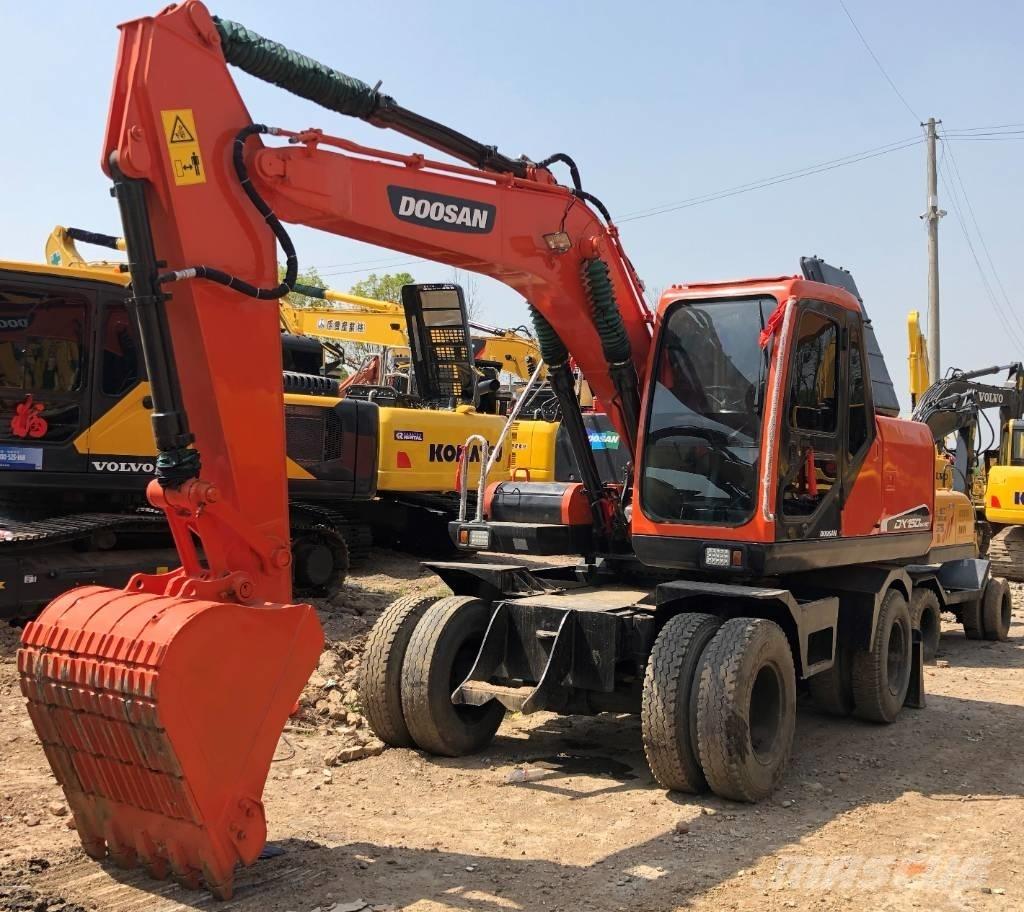 Doosan DX150W Gravemaskiner på hjul