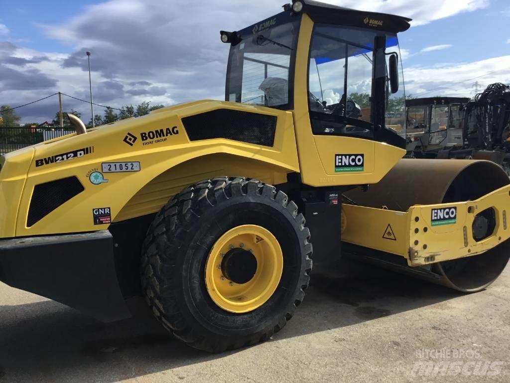 Bomag BW212D5 Jordvibrationstromler