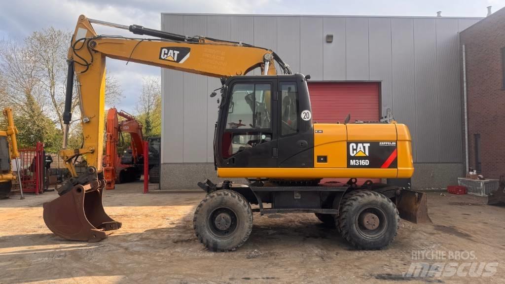 CAT M 316 D Gravemaskiner på hjul