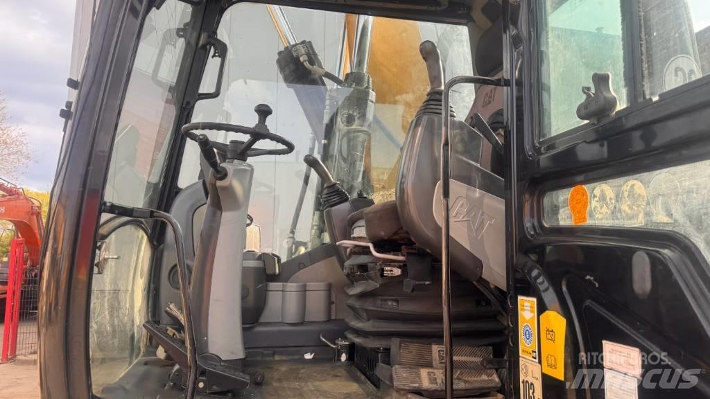 CAT M 316 D Gravemaskiner på hjul