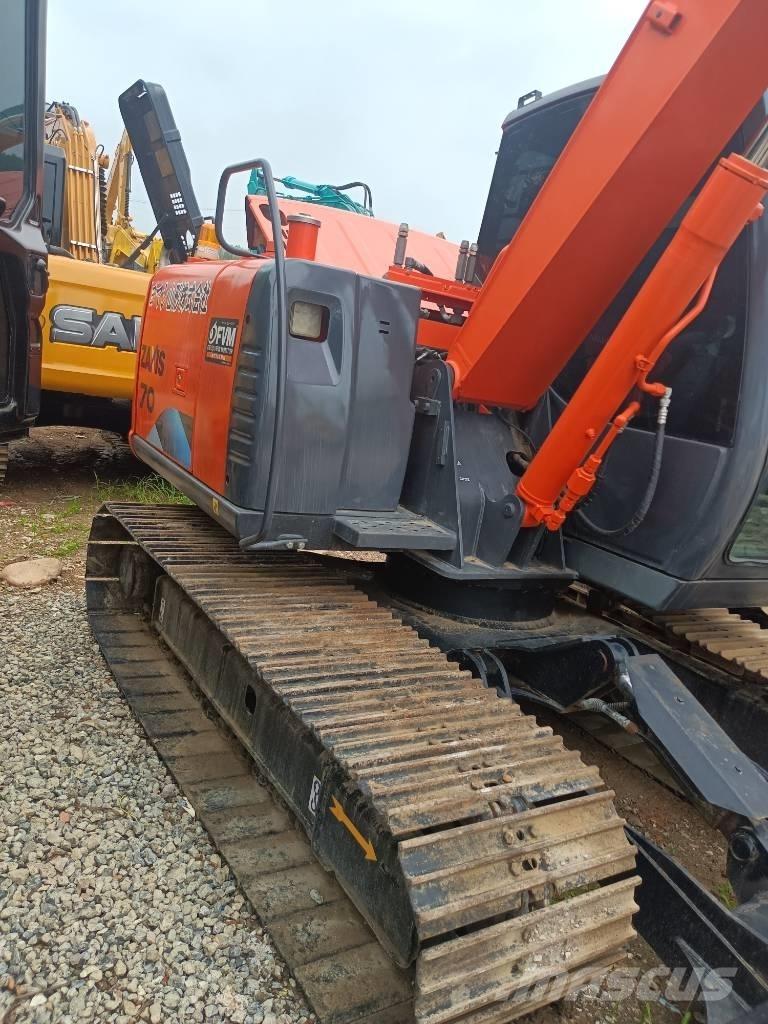 Hitachi ZX 70 Gravemaskiner på larvebånd