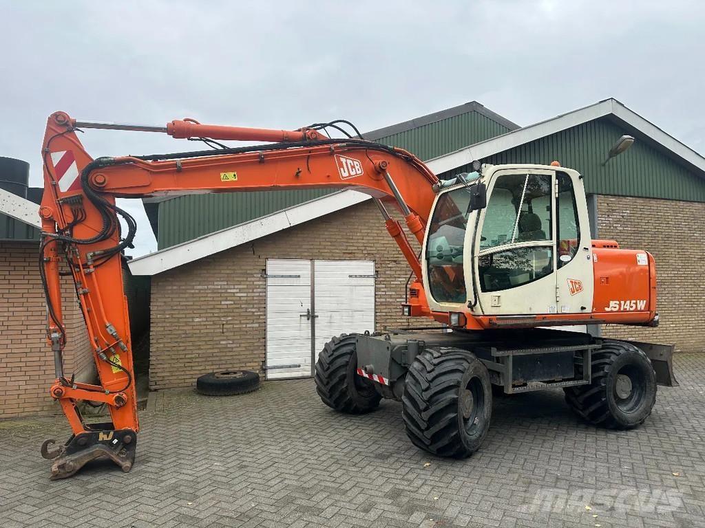 JCB JS145W Gravemaskiner på hjul