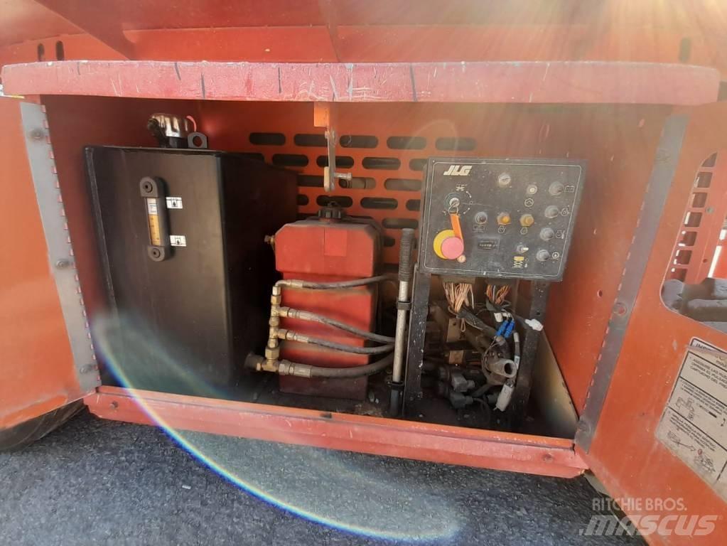 JLG 260 MRT Saxlifte