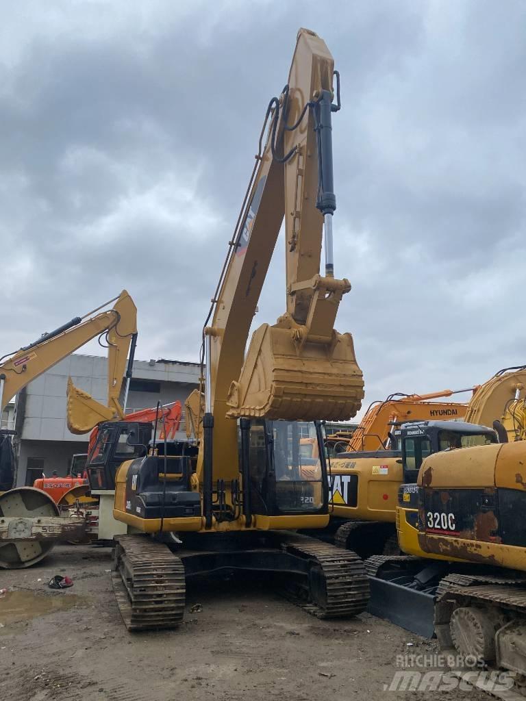 CAT 326 D2L Gravemaskiner på larvebånd