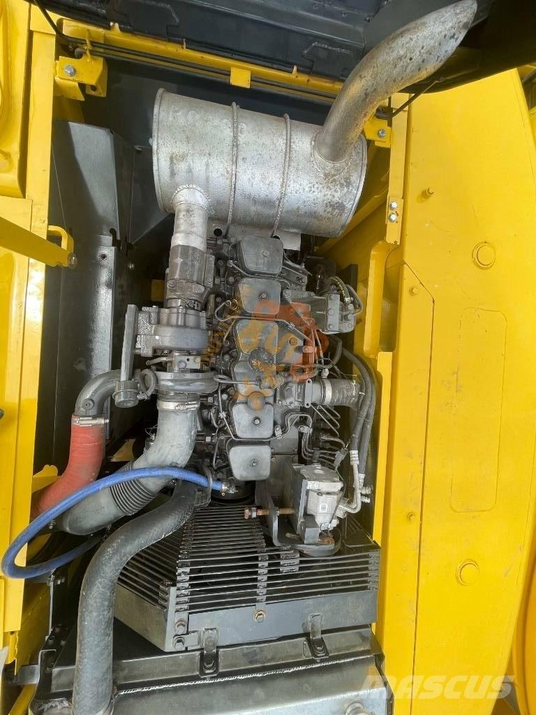 Komatsu PC 220-7 Gravemaskiner på larvebånd