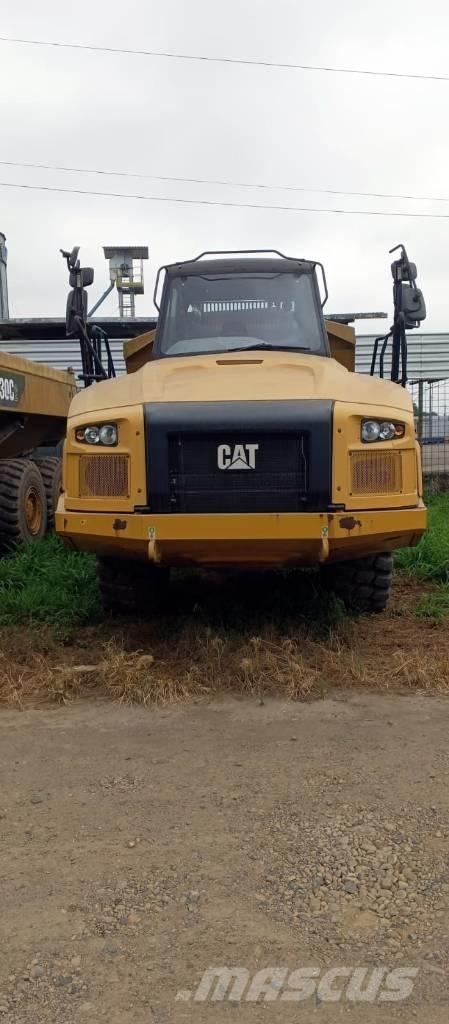 CAT 730 C 2 Terrængående lastbiler