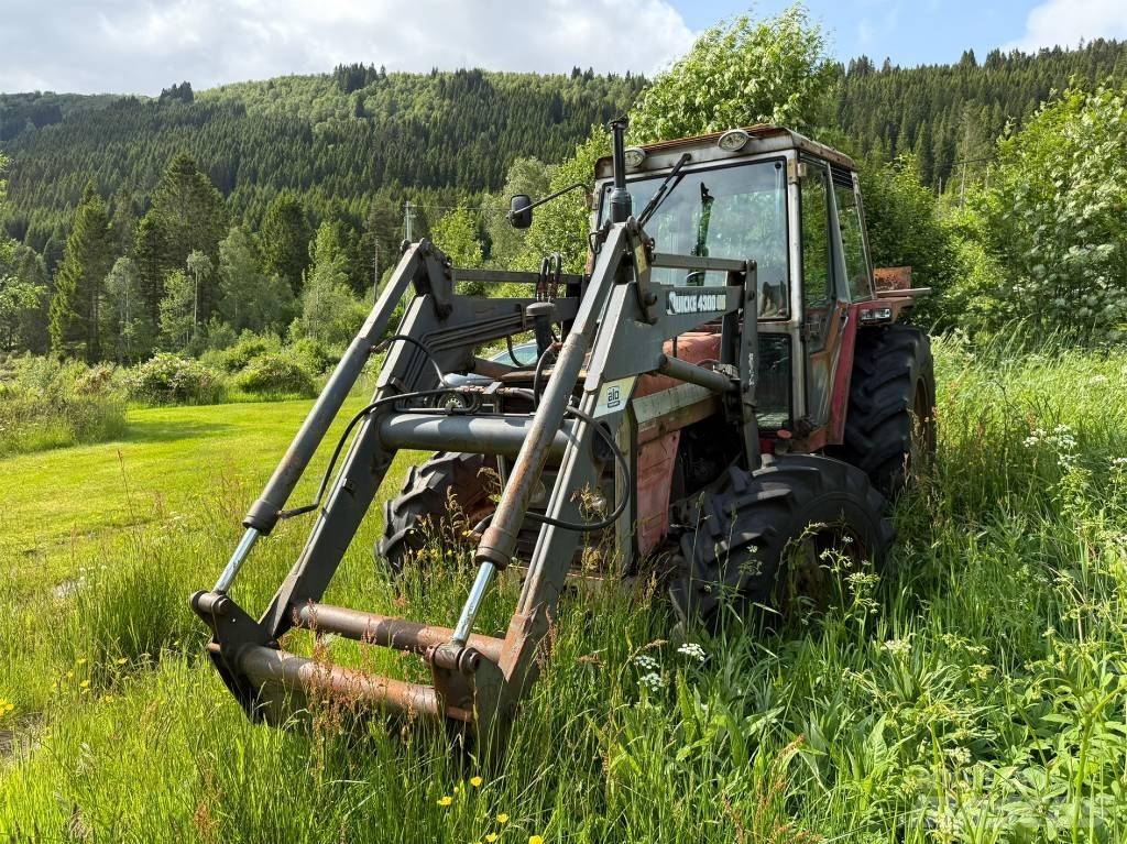 Massey Ferguson 675 Traktorer