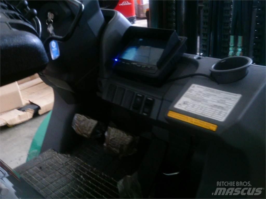 Mitsubishi FG30NTD LPG gaffeltrucks