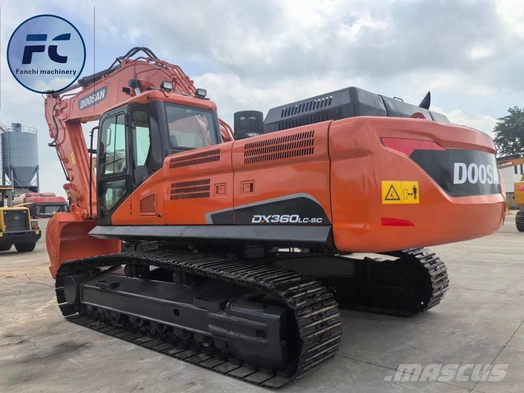 Doosan DX 360 LC Gravemaskiner på larvebånd