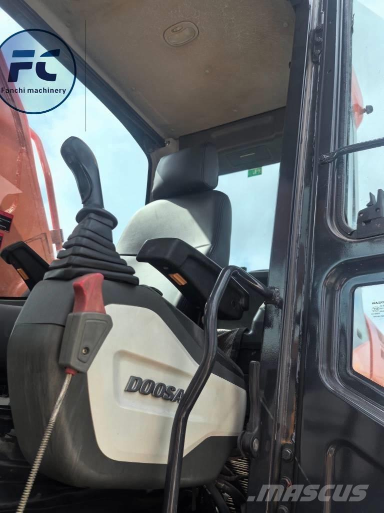 Doosan DX 360 LC Gravemaskiner på larvebånd
