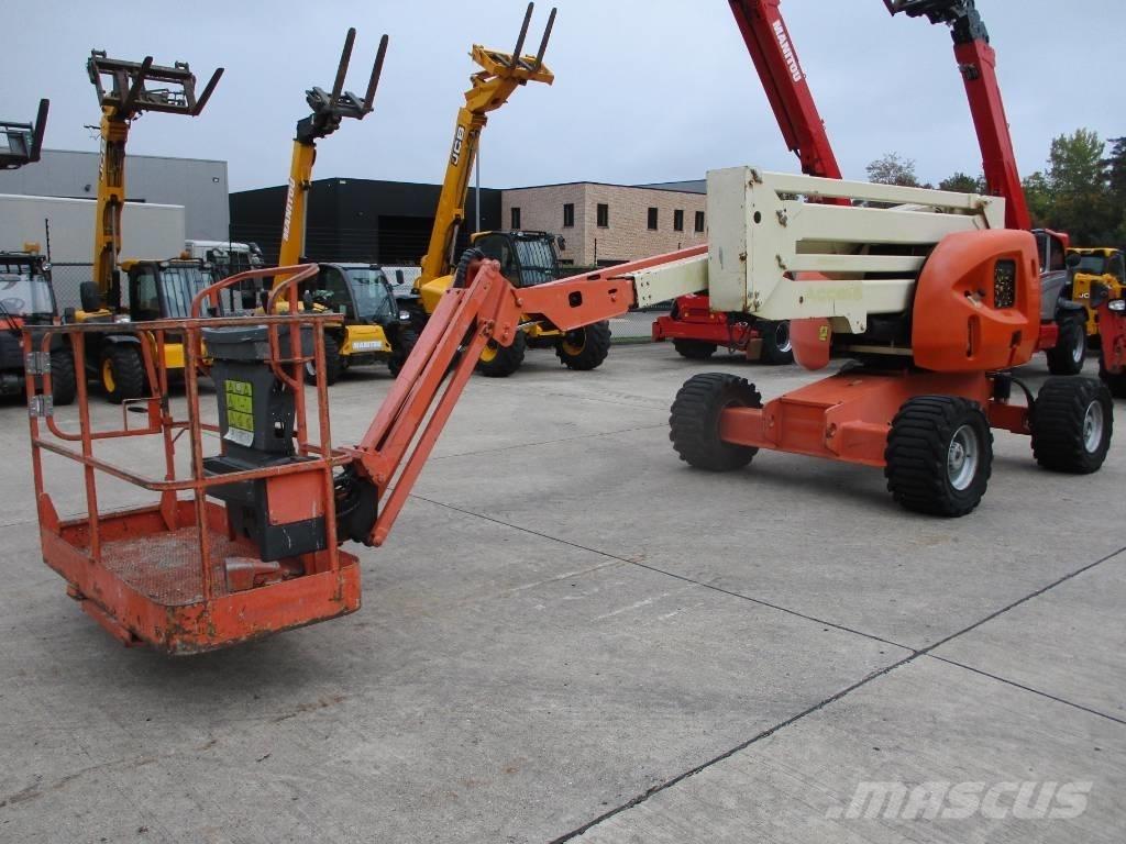 JLG 510 AJ (271) Kompakte selvkørende bomlifte