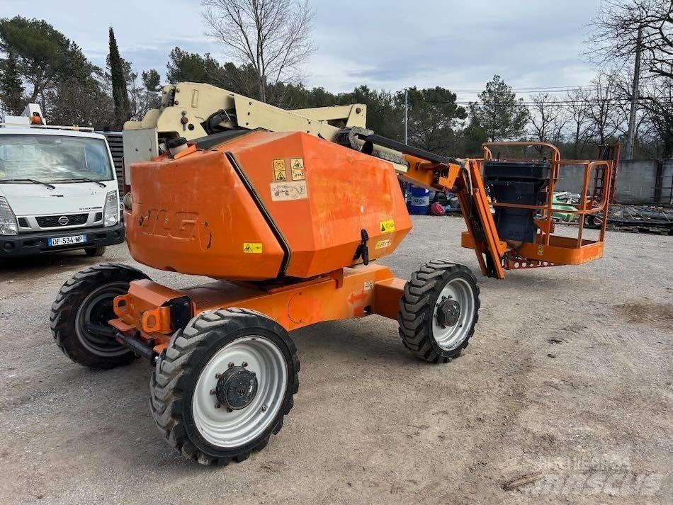 JLG 340 AJ Bomlifte med knækarm