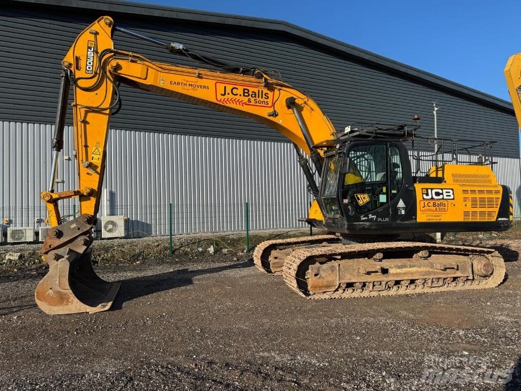 JCB JS300 LC ( 35 Ton ) Gravemaskiner på larvebånd
