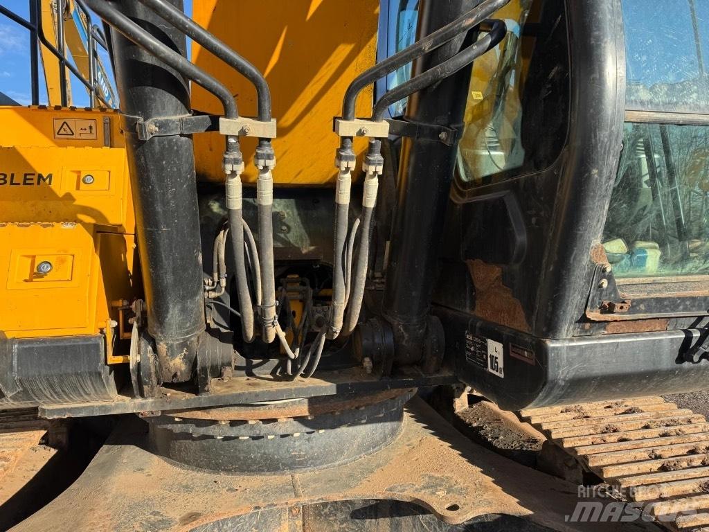 JCB JS300 LC ( 35 Ton ) Gravemaskiner på larvebånd