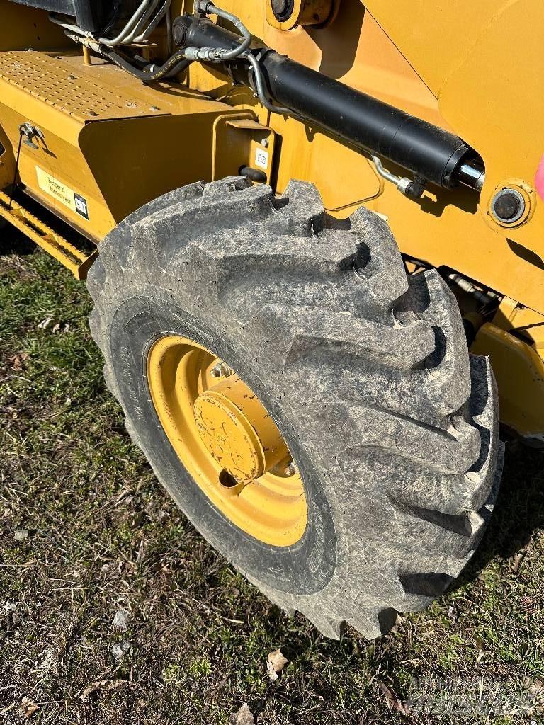 CAT 442E Rendegravere