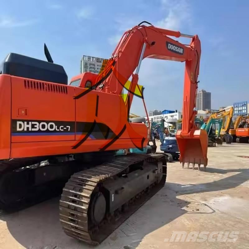 Doosan DH 300 LC-7 Gravemaskiner på larvebånd