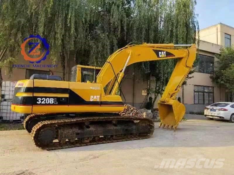 CAT 320 B L Gravemaskiner på larvebånd