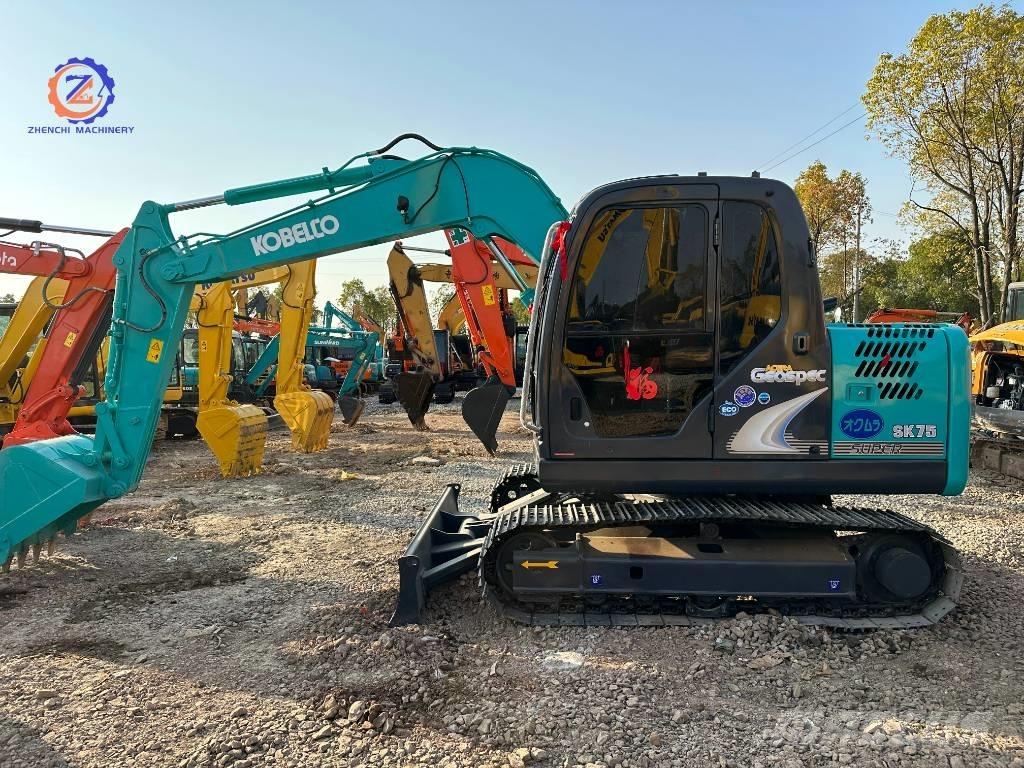 Kobelco SK 75 Midi-gravemaskiner 7t - 12t