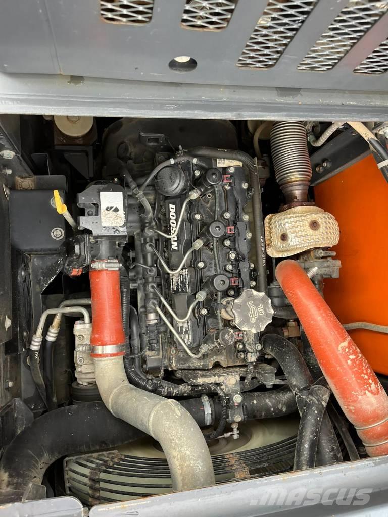 Doosan DX 140 LCR Gravemaskiner på larvebånd