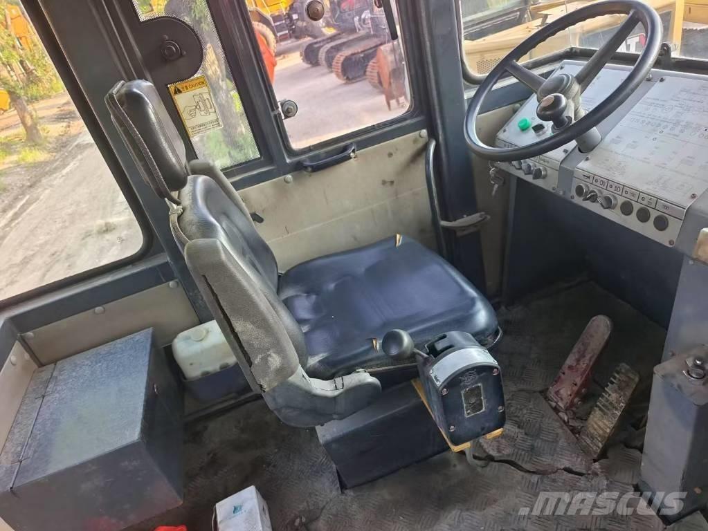 XCMG XP 263 Tromle med luftdæk