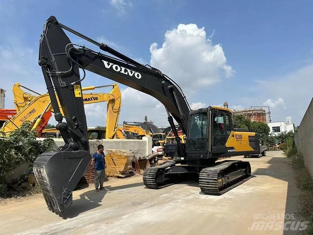 Volvo EC240D Gravemaskiner på larvebånd