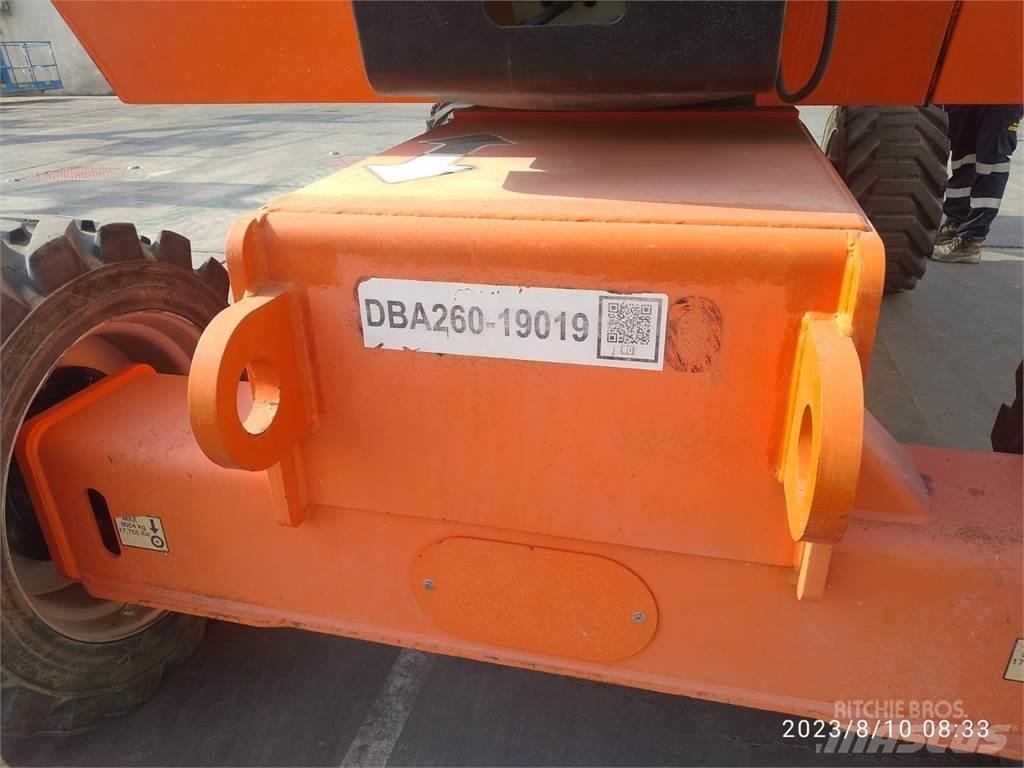 JLG 800AJ Bomlifte med knækarm