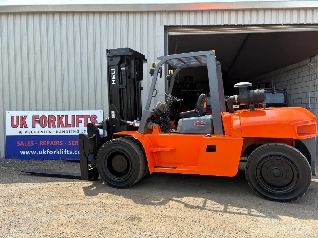Heli HFD100 Diesel gaffeltrucks