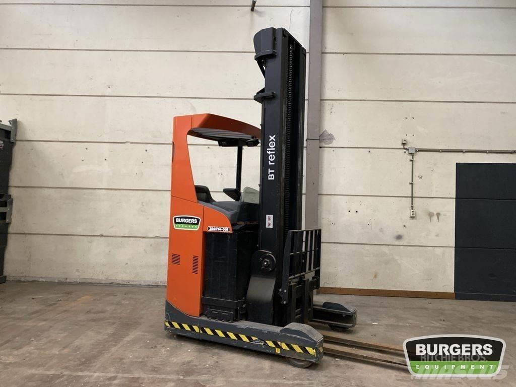 BT RRE140 Reachtruck