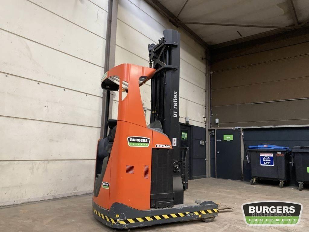 BT RRE140 Reachtruck