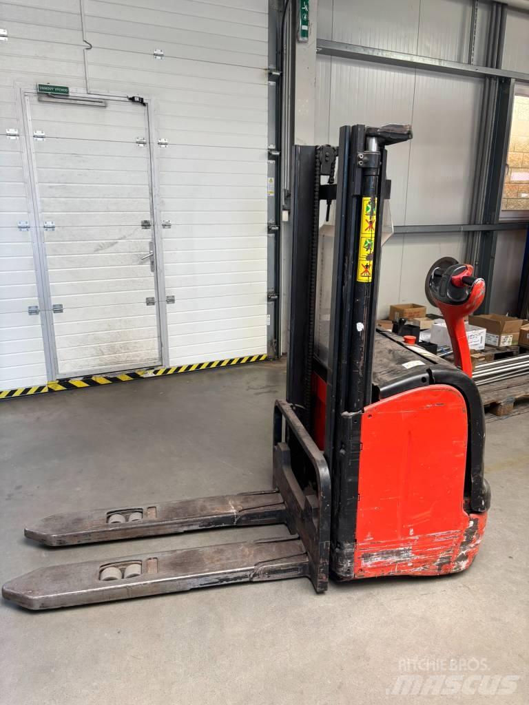 Linde L16 Gaffelstabler med gående fører