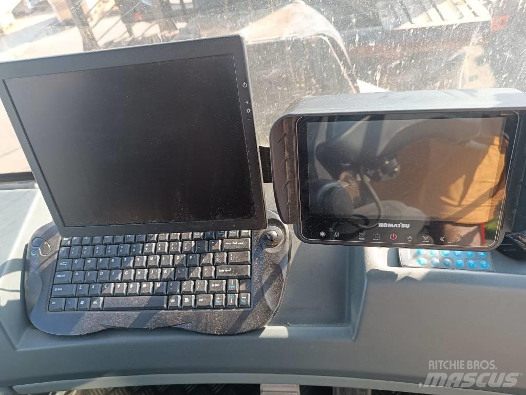 Komatsu KOMATSU 845 Udkørselsmaskiner