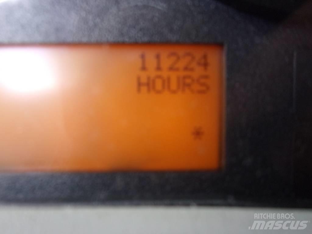 International 4300 Fejebiler