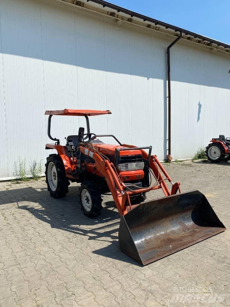 Kubota GL240+tur Kompakte traktorer