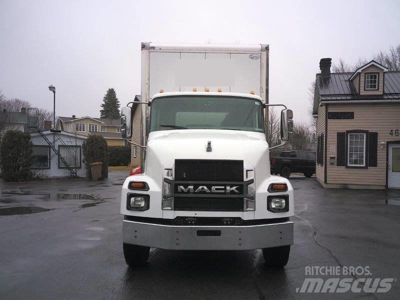 Mack MD 6 Andre lastbiler