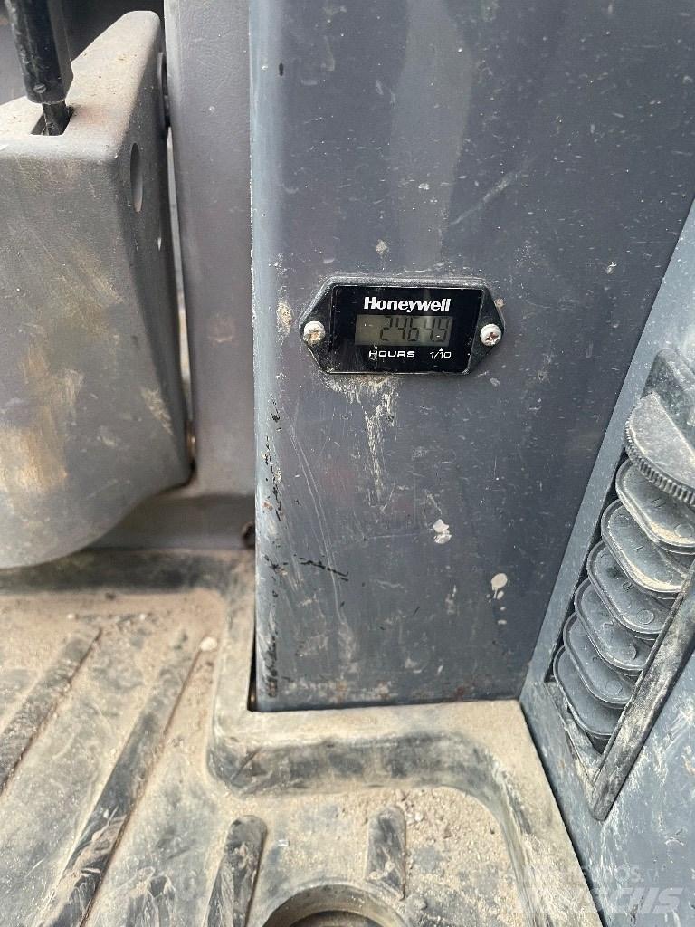 Takeuchi TB 235 Minigravemaskiner