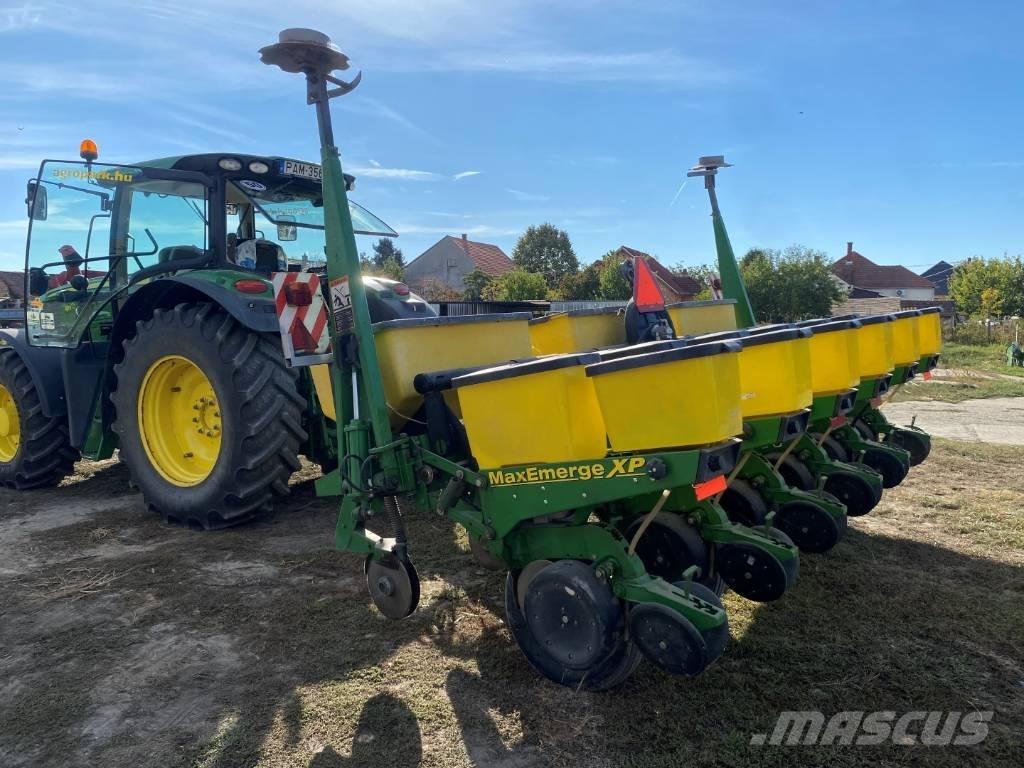 John Deere 1750 Plantemaskiner