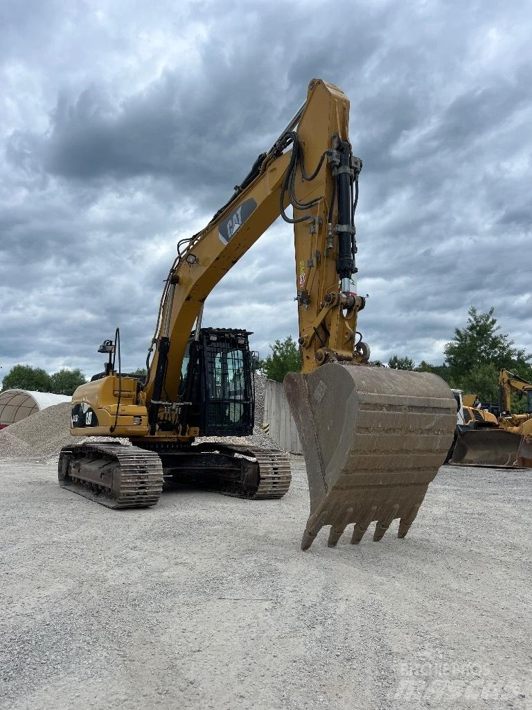 CAT 319 D L Gravemaskiner på larvebånd