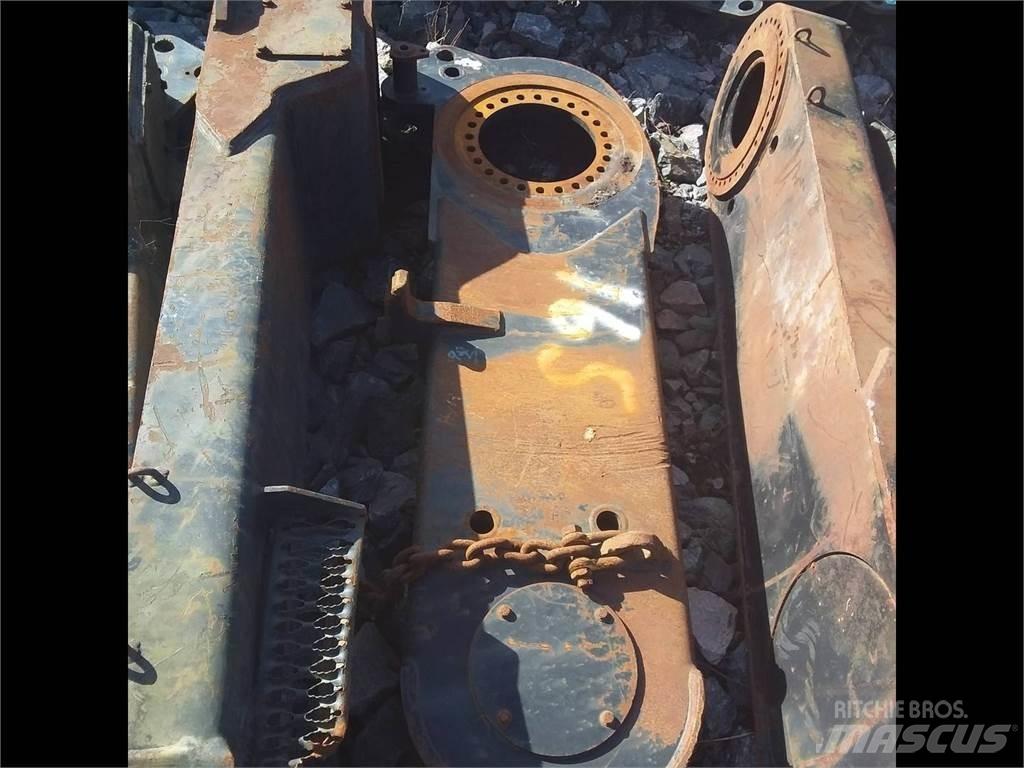 CAT 560 Pendelarm Gear