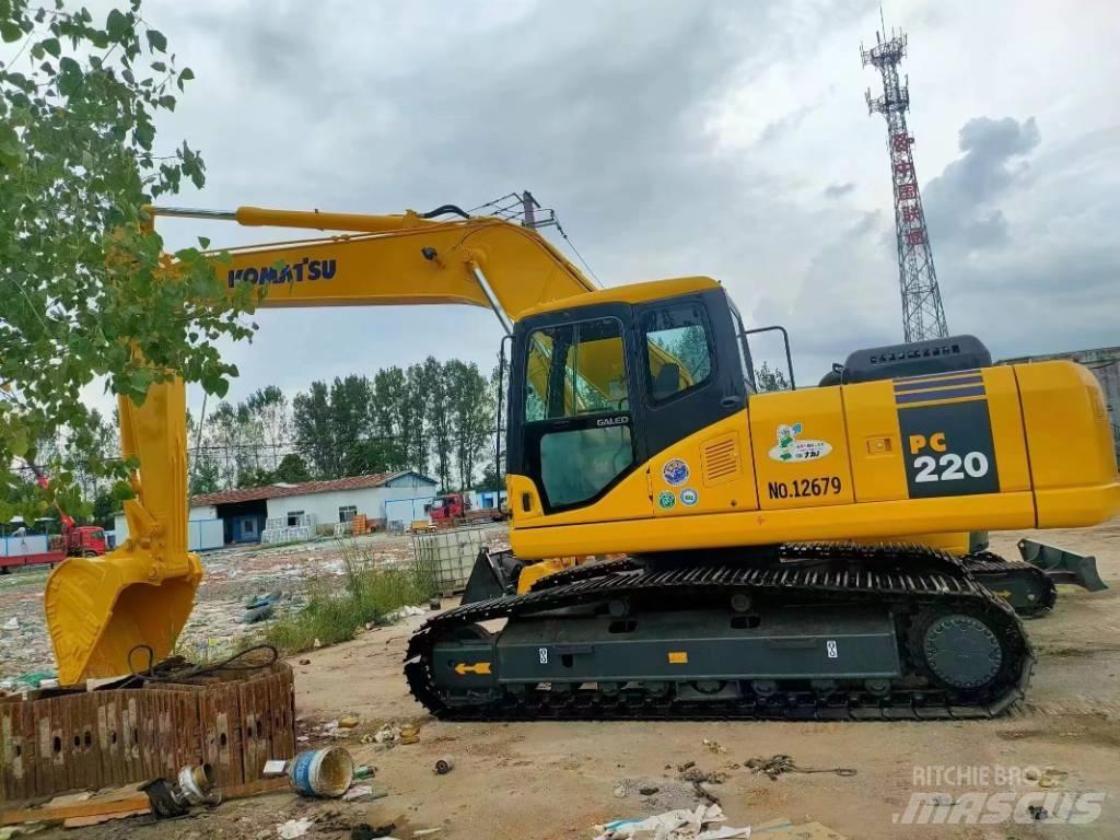 Komatsu PC 220 Gravemaskiner på larvebånd