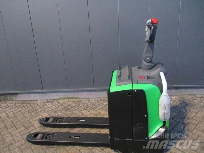 Cesab P320 El-palleløftere med platform
