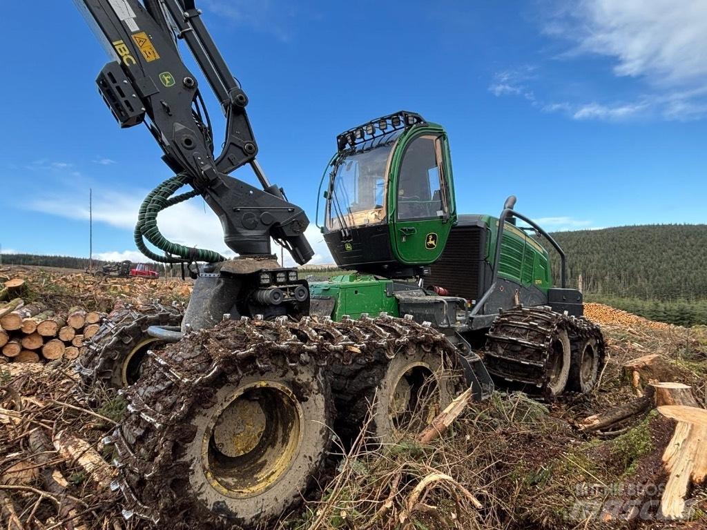 John Deere 1270G 8WD Skovningsmaskiner