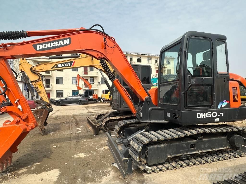 Doosan DH 60 Minigravemaskiner