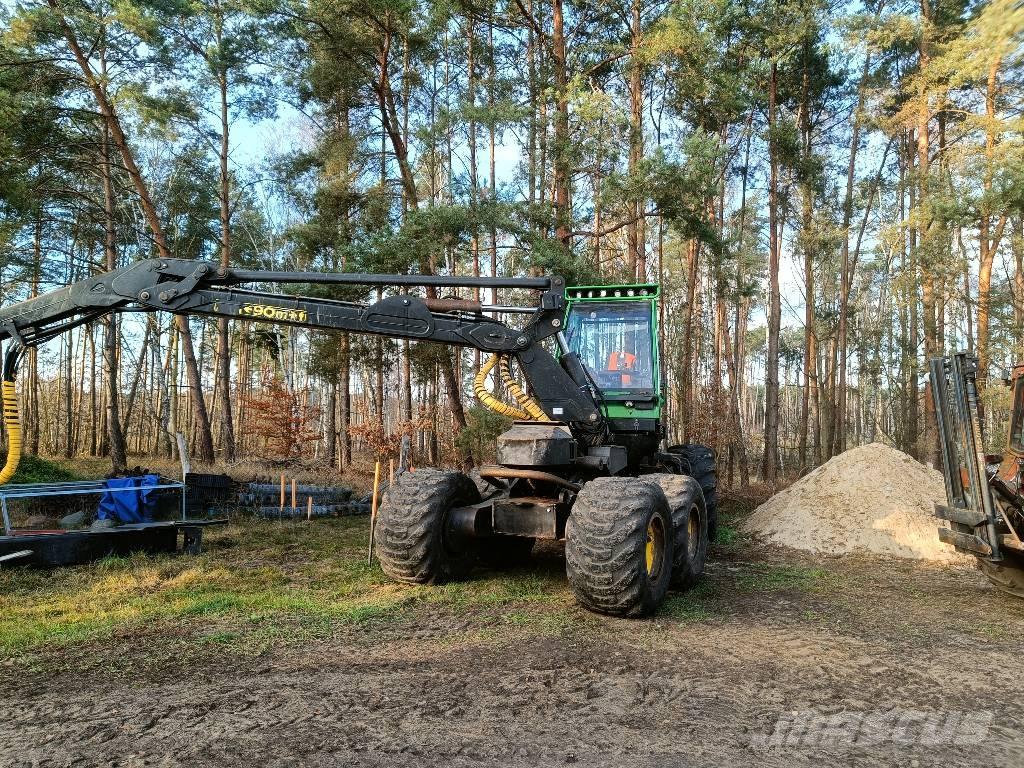 John Deere 1270 D Skovningsmaskiner