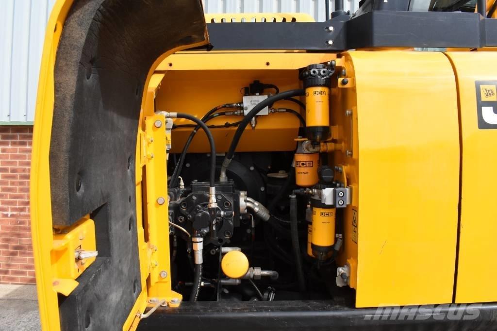 JCB JS 131 LC Gravemaskiner på larvebånd