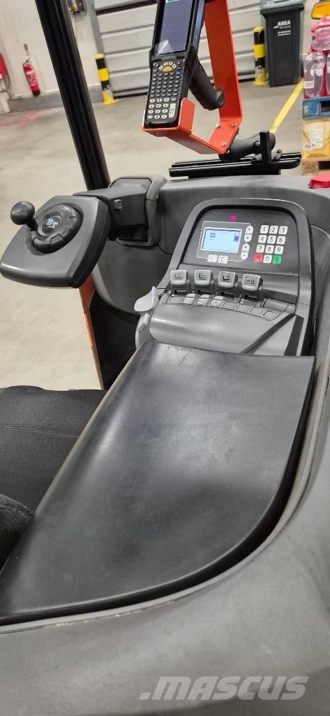 Toyota RRE140 Reachtruck