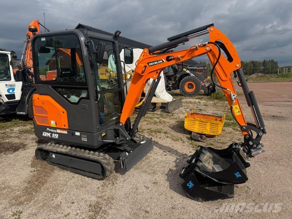 Develon DX 19-7 Minigravemaskiner