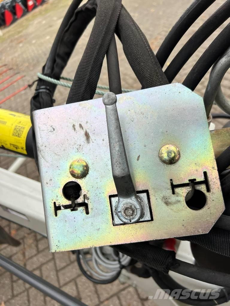 CLAAS Liner 2900 Hømaskiner