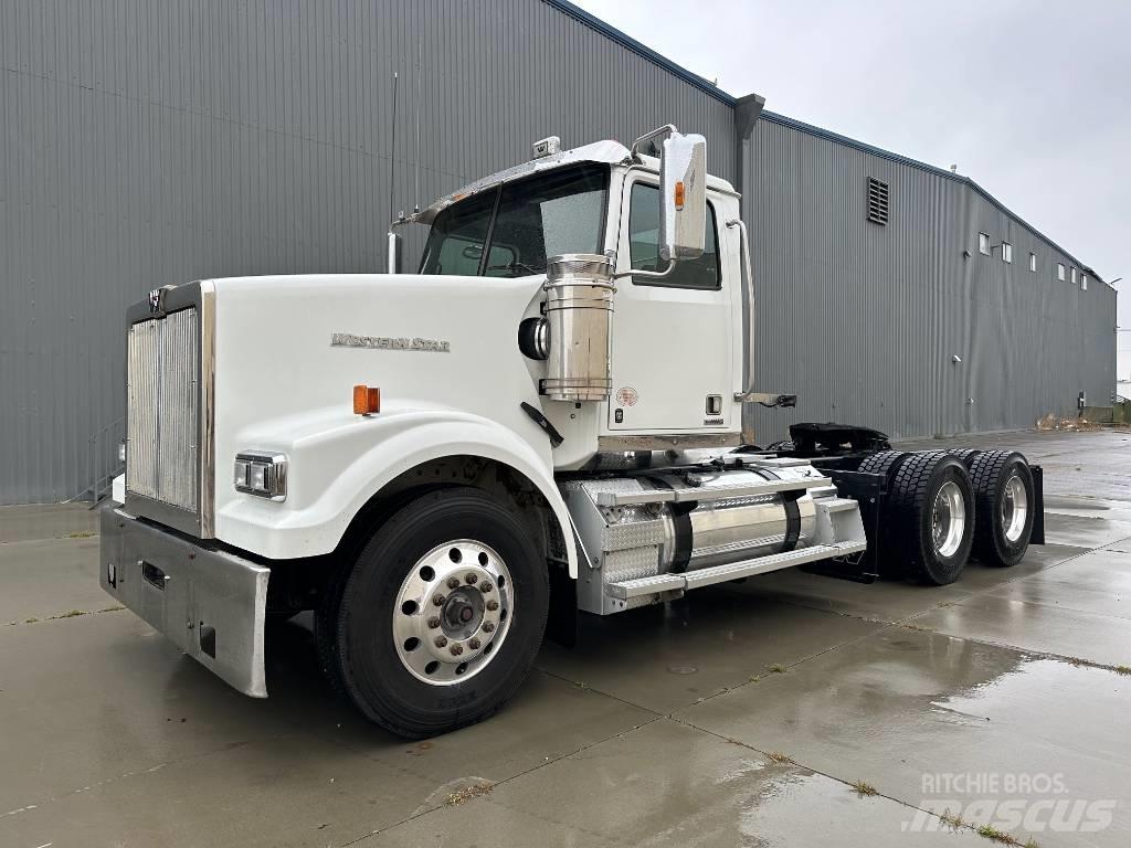 Western Star 4900 SF Trækkere