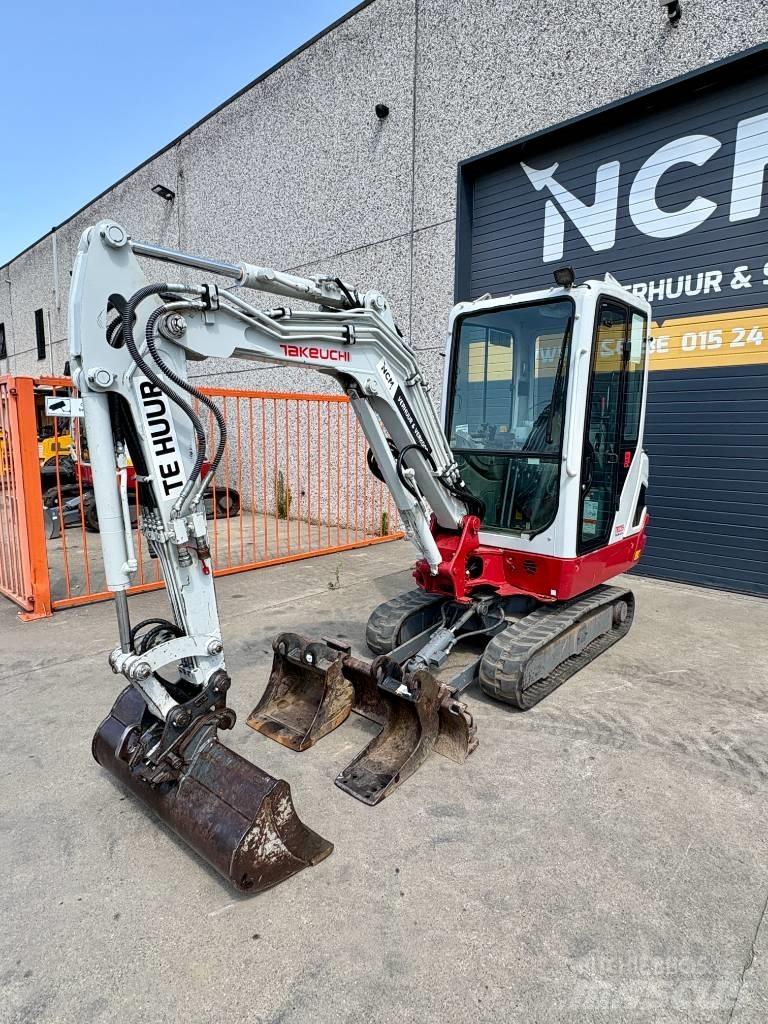 Takeuchi TB 225 Minigravemaskiner