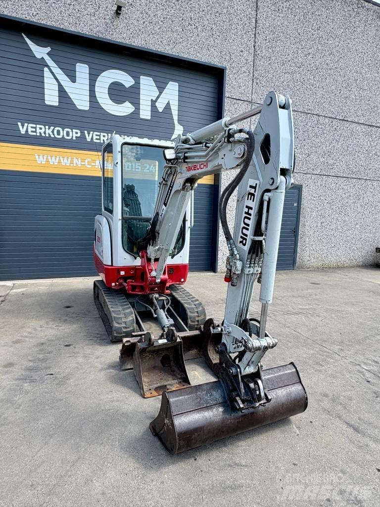 Takeuchi TB 225 Minigravemaskiner